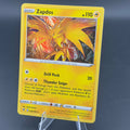 Zapdos Cosmos Holo 048/185
